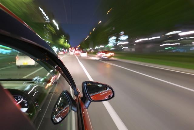 メルセデスベンツ・Sクラスは最上級らしい装備が豊富!現行・旧モデルを紹介