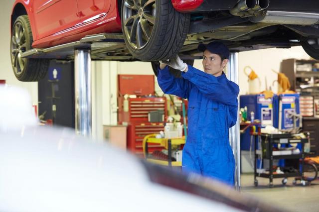 ハリアーのハイブリッド車とは？ガソリン車との比較や種類を解説