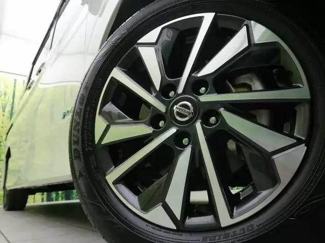 セレナe-POWERの中古車が狙い目！魅力や新車・中古車価格を徹底解説！