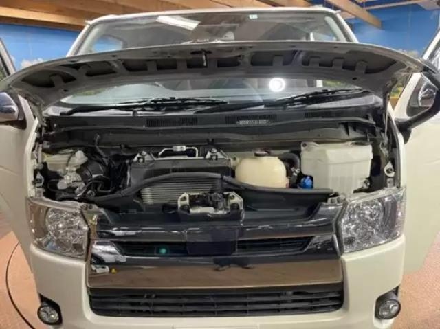 ハイエースとキャラバンはどちらがおすすめ？2車種の違いを徹底比較