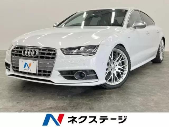 新型アウディS8の乗り心地とは？歴代との違いやライバル車もご紹介