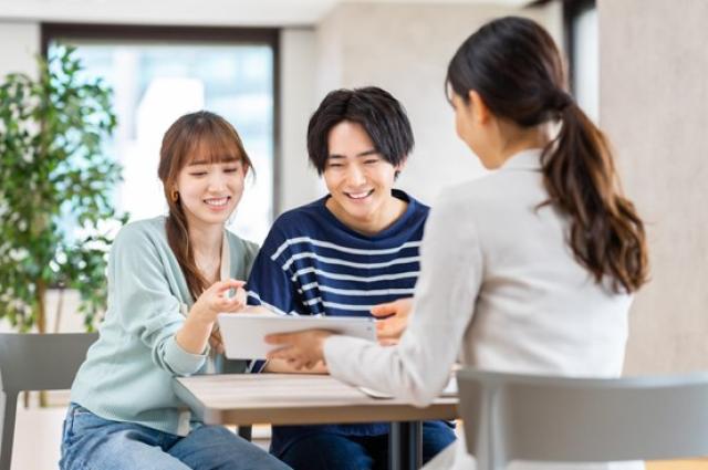 新型アウディS8の乗り心地とは？歴代との違いやライバル車もご紹介