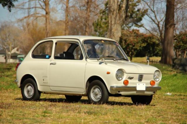 レトロな軽自動車をタイプ別に一挙紹介！18車種から好みに合う1台を探そう