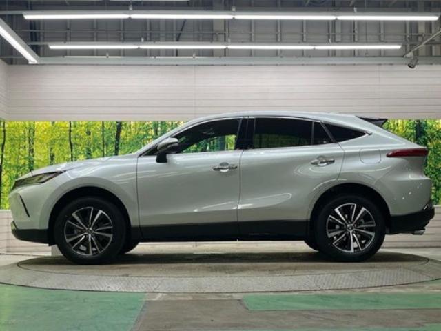 ハリアーとRAV4はどちらがファミリー向け？価格・荷室・乗り心地を比較