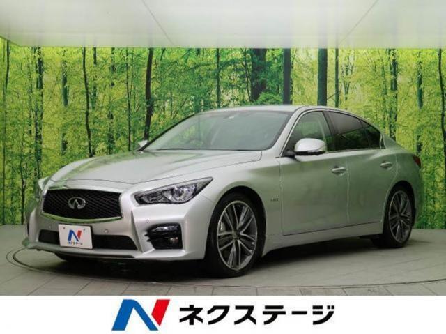 スカイラインのハイブリッド車の種類とは?特徴や中古車相場も解説