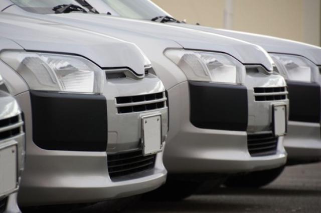 横並びのサクシード