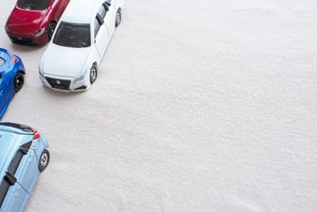 クラウンアスリートとロイヤルの違いとは？210系の前後期の違いも解説