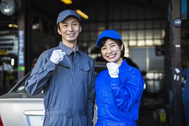 クラウンロイヤルサルーンとはどのような車？魅力や特徴を解説！