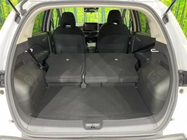 新型日産ノートのサイズ&室内空間！家族4人でも快適な理由とは