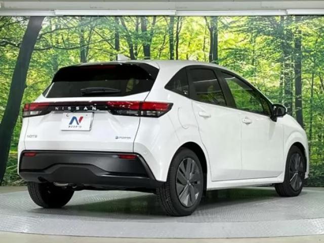 新型日産ノートのサイズ&室内空間！家族4人でも快適な理由とは