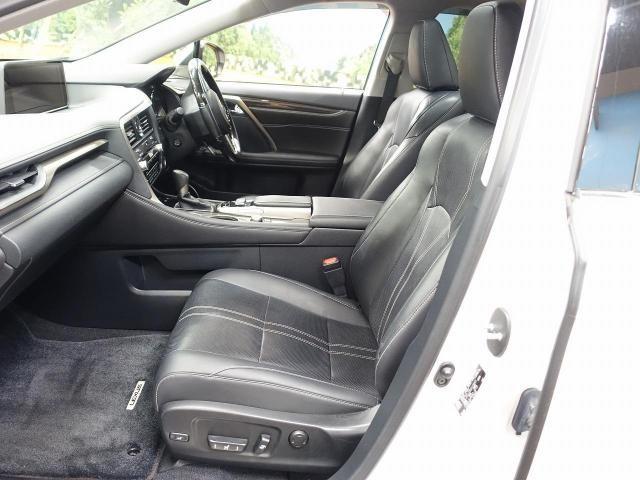 レクサス RXを買うなら中古車がおすすめ?グレードの違いや選び方をご紹介!