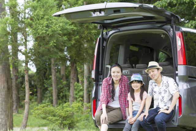 自動車のバンとワゴンは何がどう違う？バンの種類の見分け方も解説！