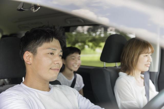 レクサスLMはどんな車?アルファード・ヴェルファイアとの関係性や特徴とは