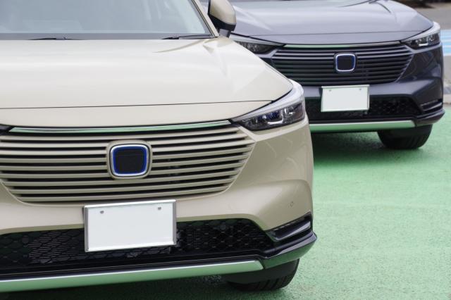 ヴェゼルの燃費はどのくらい?目安やモデルの違いをご紹介