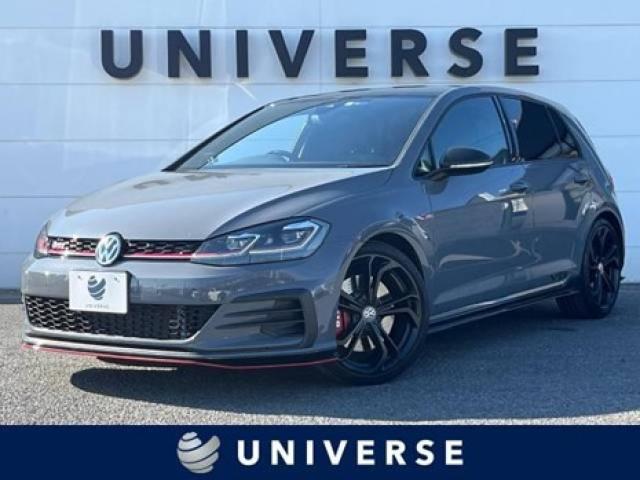 ルノーメガーヌR.S.の特徴は？パフォーマンスやライバル車についても解説