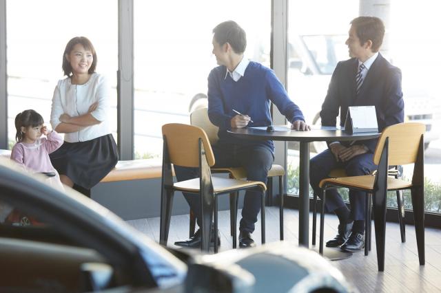 自動車販売シェアの傾向は下がっているの？国産車や輸入車の傾向と中古車市場