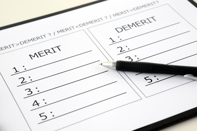 車は売るか乗りつぶすかならどちらが良い？目安やメリット・デメリットを解説