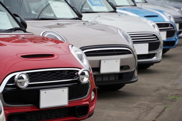 優良中古車販売店の選び方!信頼できる店舗選びと悪質店を避ける判断基準