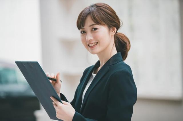 ディーラーの女性