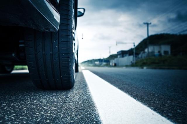 タイヤと道路