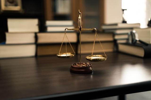 車買取後の名義変更トラブル事例は？対処法や防止策、ポイントを解説