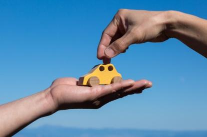 車売却の譲渡証明書とは？書き方や記入例・入手方法を徹底ガイド