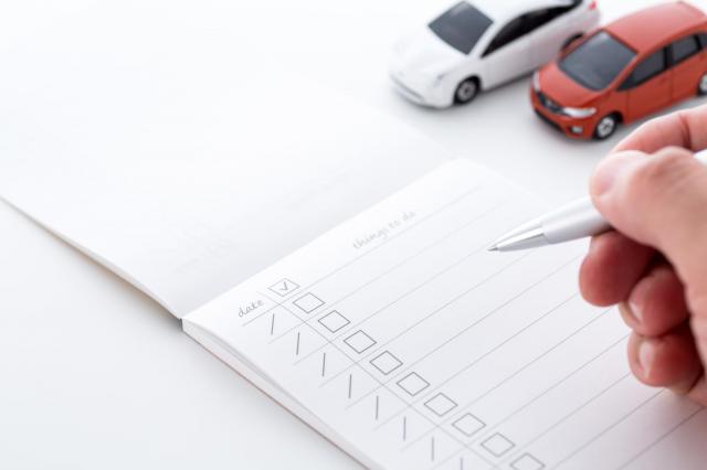 中古車を買う時に聞くことは？購入時の流れや選ぶポイントを徹底解説