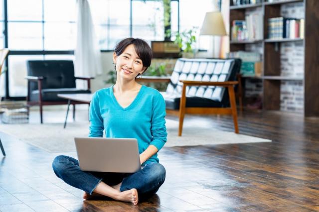 中古車の購入をネットから行う際の流れは？注意点やよくあるトラブルも解説