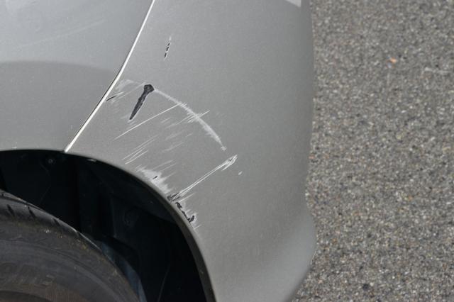 車のへこみは買取にどのくらい影響する？高く売るためのコツを解説