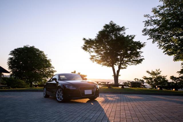 アウディQ7ってどんな車なの?ラインアップや中古車相場とライバル車3選