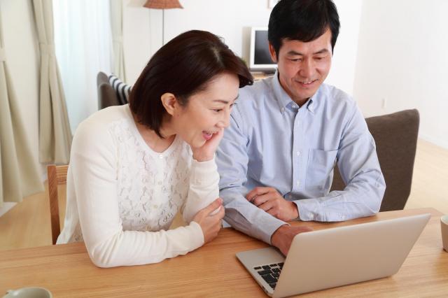 40代・50代の自動車保険は安い?ポイントはプランと車両の見直しにあり!