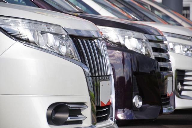 e-Powerの新古車も多数！人気のセレナを中古車で手に入れるべき理由とは？