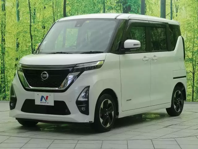 スペーシアカスタムに乗りたい!特徴や価格とライバル車との違いを見てみよう