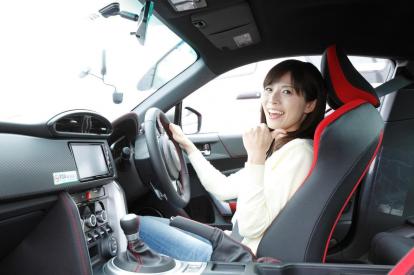 ジャガーに乗るなら断然Fタイプ！洗練されたピュアスポーツカーの魅力とは