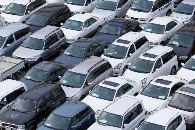 プリウスαの特徴が知りたい！気になる燃費や走行性能・中古車相場まで