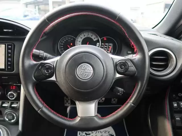 トヨタ 86の内装選びのポイント!グレードごとの違いや中古車相場も解説