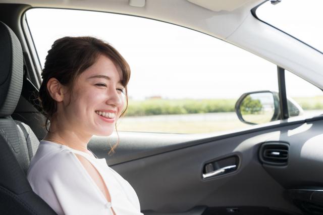 自動車のエアコンは効果的に使おう!効かない時の対処法はある?