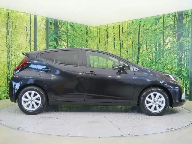 フルモデルチェンジした新型アクアは何が違う？性能や特徴をチェック