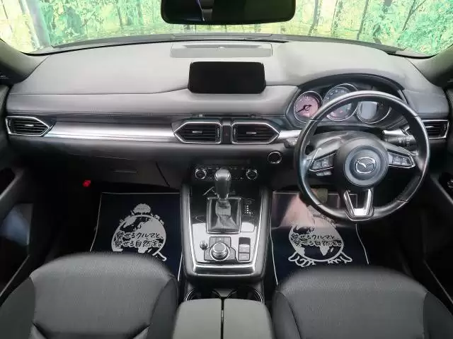 マツダCX-8の中古車はどのグレードが良い?相場や新型予想も紹介