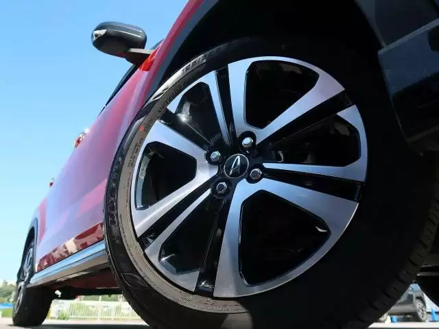 ダイハツロッキーとライズはどう違うの?共通点やお買い得な買い方を解説