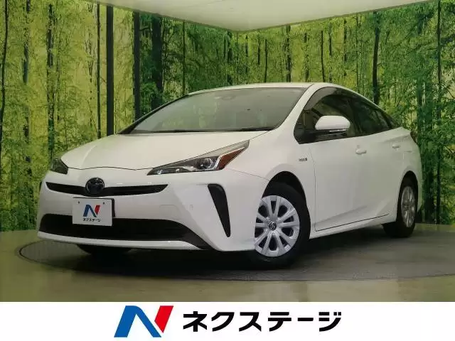 日産フーガの新型登場の可能性はあるの？歴史や魅力と中古車相場