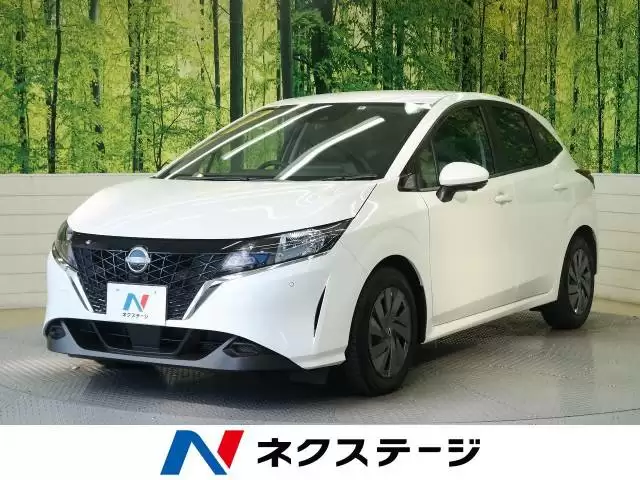 人気のプジョーのコンパクトカー208の中古車相場やライバル車をチェック！