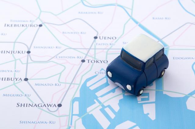 人気のプジョーのコンパクトカー208の中古車相場やライバル車をチェック！