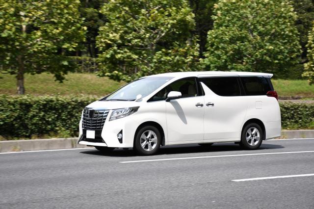 アルファードとヴェルファイアの違いとは？共通点や選ぶ時のポイント