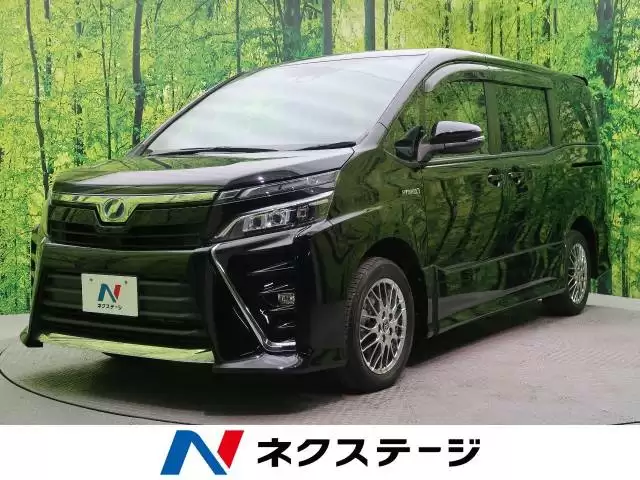 ヴォクシーは内装も自慢！グレード別の特徴や収納・居住性を徹底解説