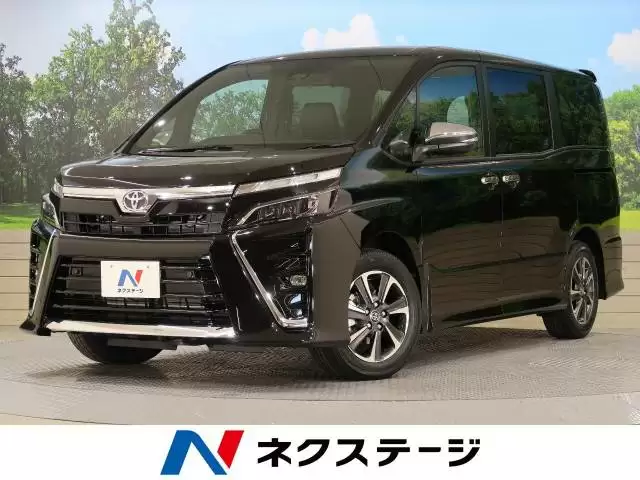 ヴォクシーは内装も自慢！グレード別の特徴や収納・居住性を徹底解説