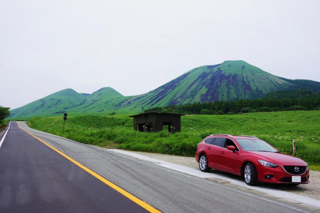 マツダMX-30 EVモデルの航続距離や乗り心地は？グレードや装備・注意点