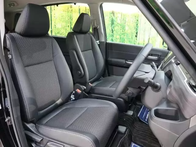 フリードのハイブリッド車における特徴や魅力!気になる燃費の目安も解説