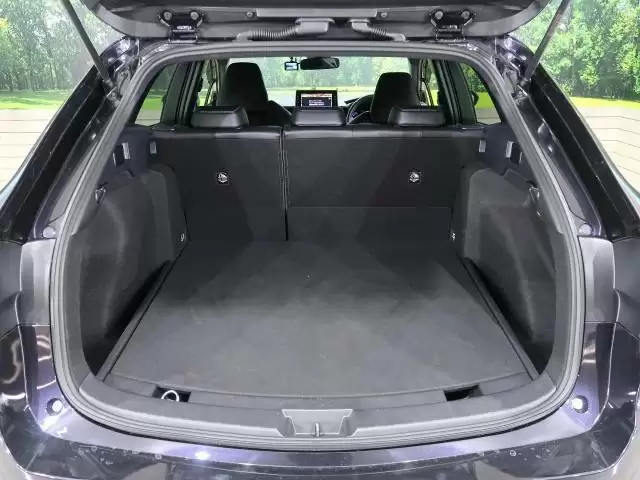 カローラツーリング ハイブリッド車の魅力!ガソリン車との違いは?