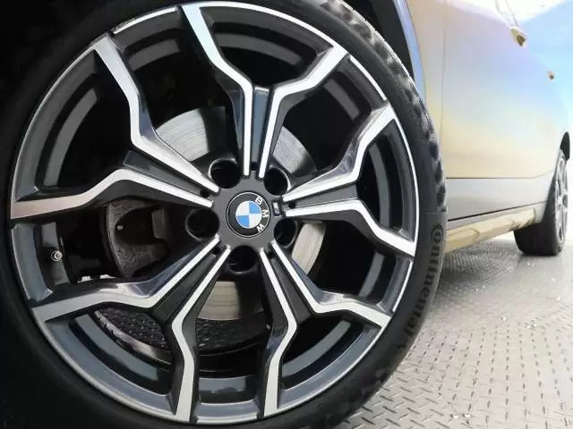 BMWの人気の理由とは?魅力や現在のラインアップもチェックしよう!